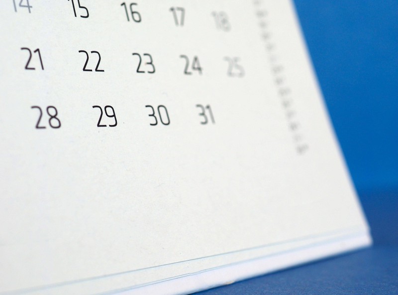 Ein Kalender zeigt ein Datum an