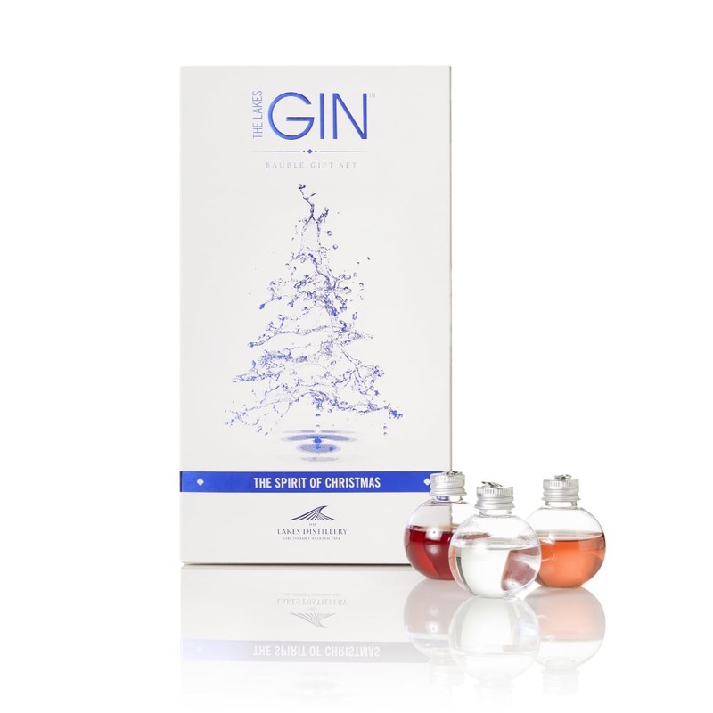 Gin-gefüllte Weihnachtskugeln