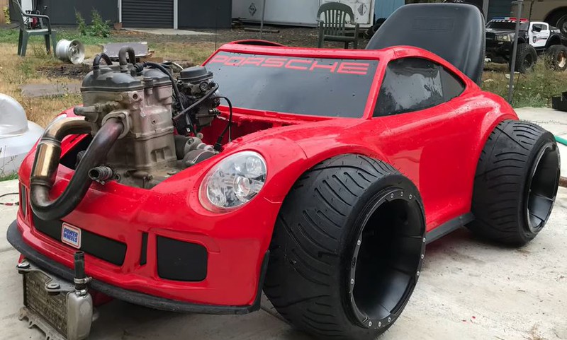Gepimptes Spielzeugauto