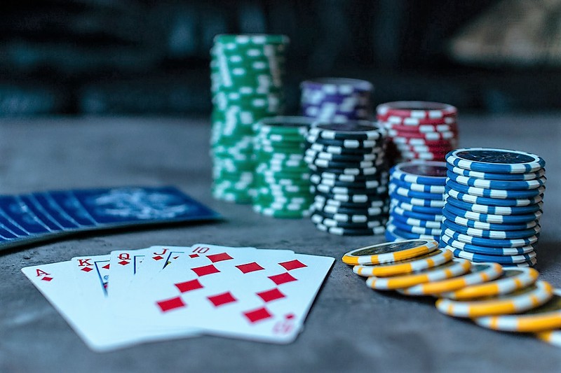 Was ist besser: Online oder Offline Spielbank? Sie erfahren es hier!*