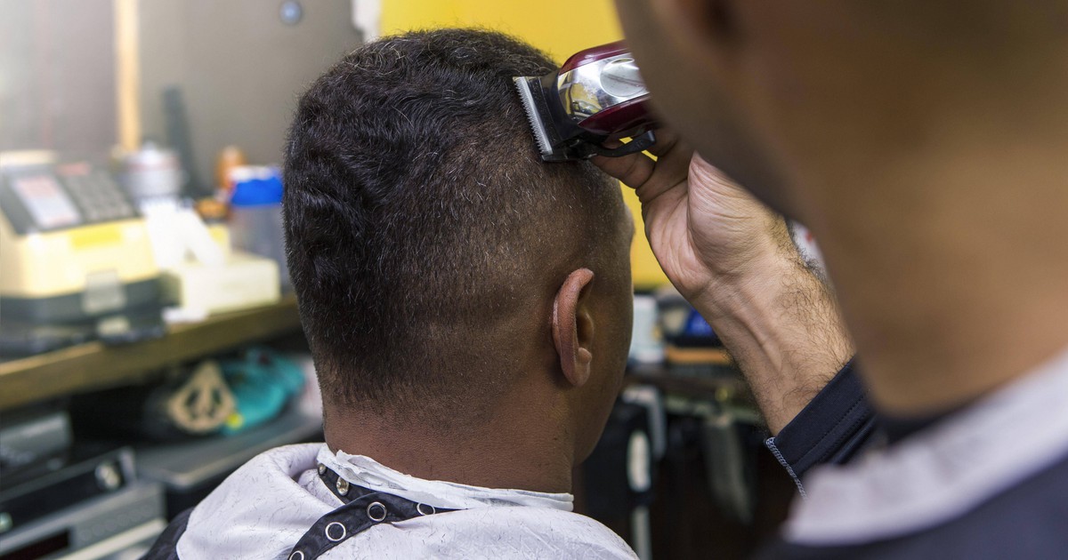 Männer-Haare selber schneiden: So schneidest du eine Männerfrisur