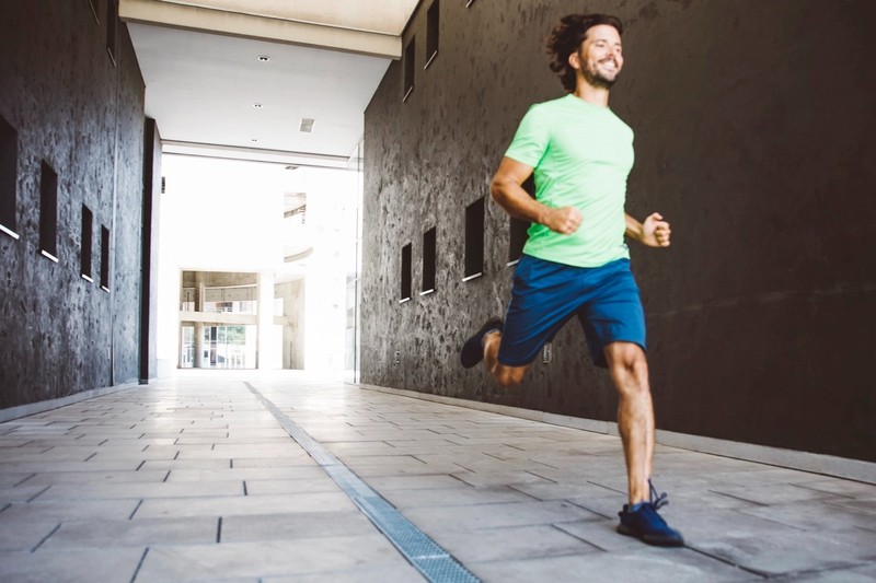 Das Lauftraining sollte in den Zwei-Wochen-Plan integriert werden.