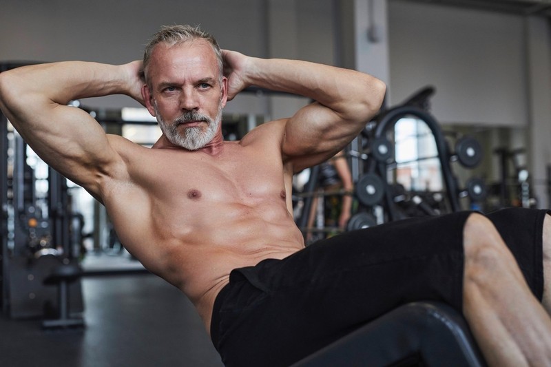 Sit-ups sind besonders effektiv für Bauchmuskeln und somit für den Sixpack.