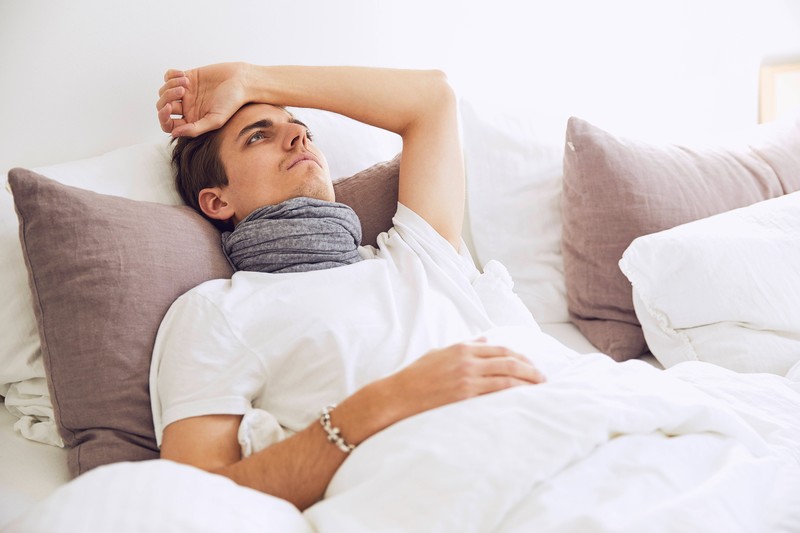 Depressive Verstimmungen können bei Testosteronmangel auftreten.