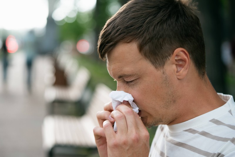 Auch das Immunsystem leidet darunter, wenn Männer lange keinen Orgasmus haben.