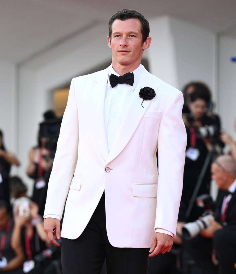 Callum Turner ist ebenfalls im Rennen um die bekanntestes Spion-Rolle der Welt.
