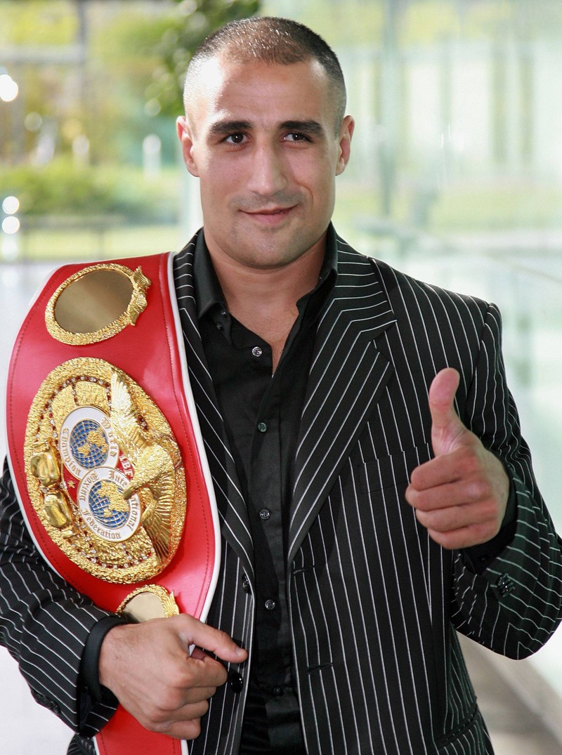 Artur Abraham ist erfolgreicher deutscher Boxer