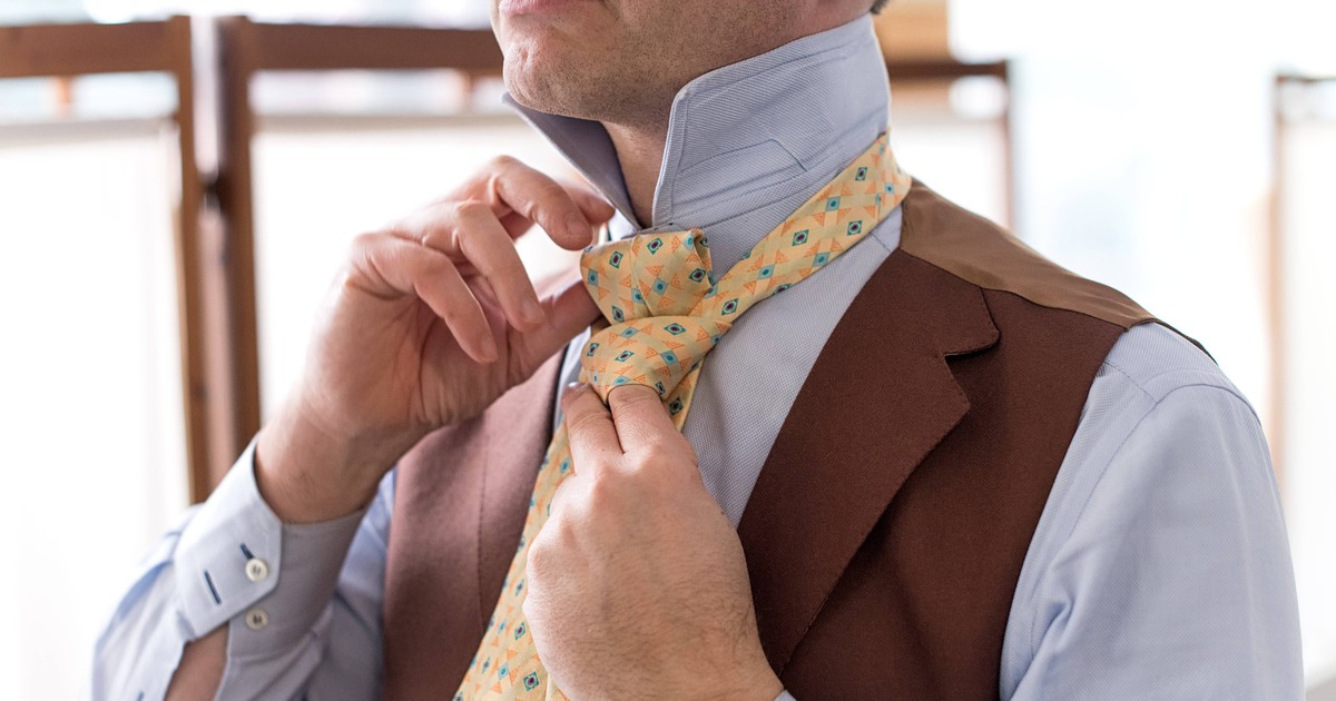 Krawatten binden leicht gemacht: 4 Möglichkeiten